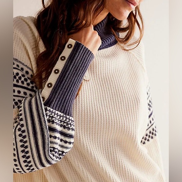 Free People “Get Cozy” knit top large - Picture 3 of 6